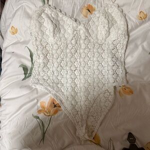 H&M White Floral Lace Bodysuit